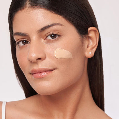 alastin-hydratint-spf36-application.jpg