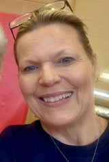 Mary Kay Makeup Finishing Spray by Skindinavia 2 Oz